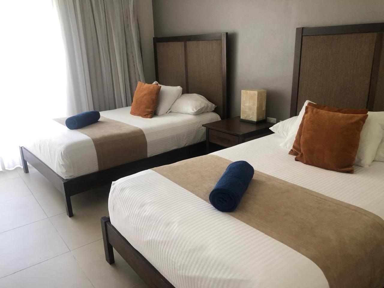 Aldea Thai Beachfront Condos Playa del Carmen Exterior foto